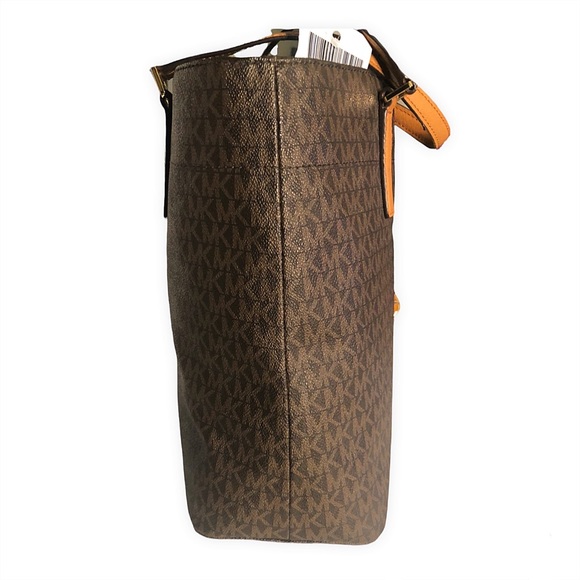 GUC Michael Kors, Signature Print Logo, Leather Tote - Picture 7 of 16